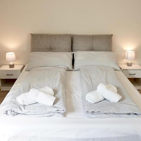 Bright Studio Apartment With Free Private Parking Merano Kültér fotó