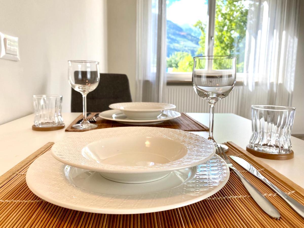 Bright Studio Apartment With Free Private Parking Merano Kültér fotó